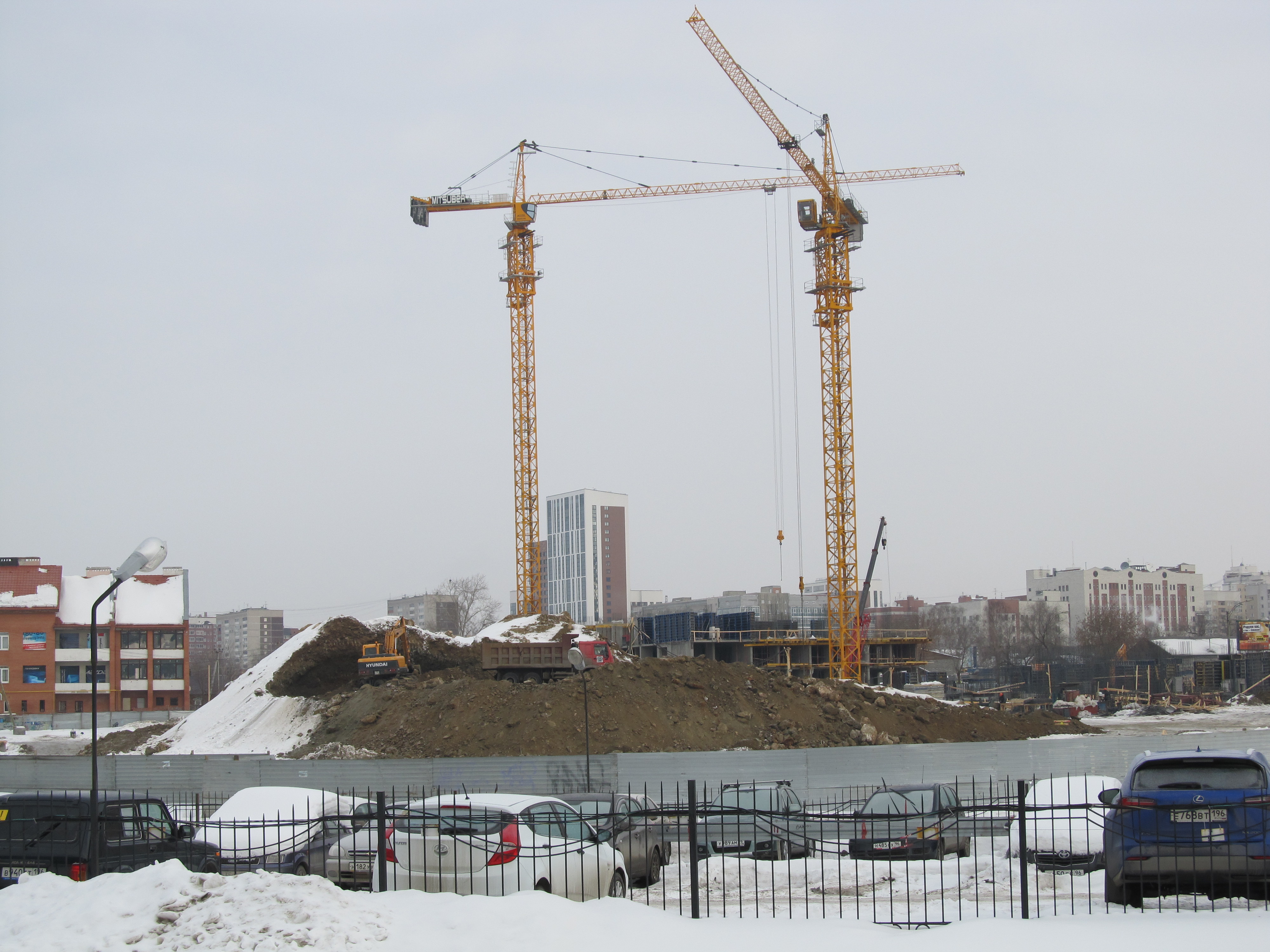 Московский квартал 1. Застройщик Московского квартала ЕКБ Ринат. Московский квартал Екатеринбург размещение домов. Екатеринбург новости сегодня Московский квартал.