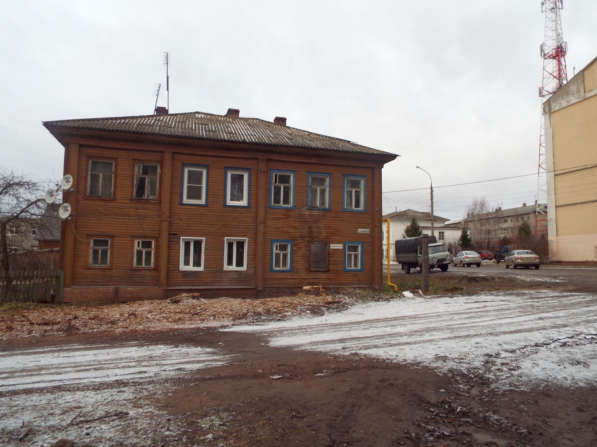 Ул володарского. Ул. Володарского Данилов 76. Данилов улица Володарского. Улица Володарского дом 1 город Данилов. Володарского 1 город Данилов.