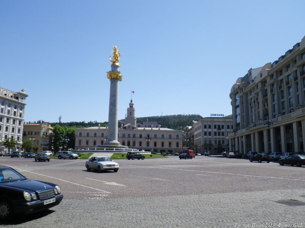 Площадь свободы тбилиси фото Freedom Square In Tbilisi With Monument Georgia Stock Photo - Image Of 59A