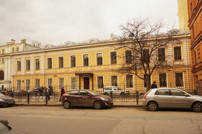 Отделение петербурга. Мариинская больница Санкт-Петербург Жуковского 1. Улица Маяковского Мариинская больница. Маяковского 12 а Мариинская больница. Ул Жуковского д 1 Мариинская больница.