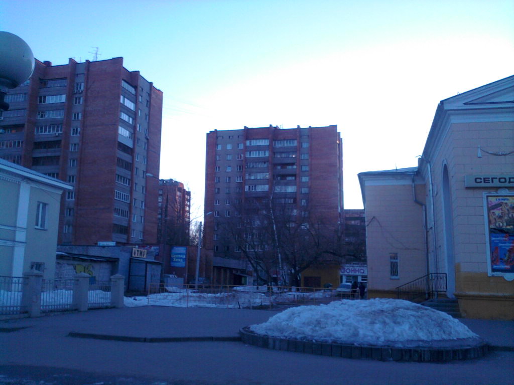 коминтерна 182. кафе апельсин на коминтерна 182. центр бабочка нижний новгород. коминтерна 182 нижний новгород. коминтерна 182 нижний новгород магазин.