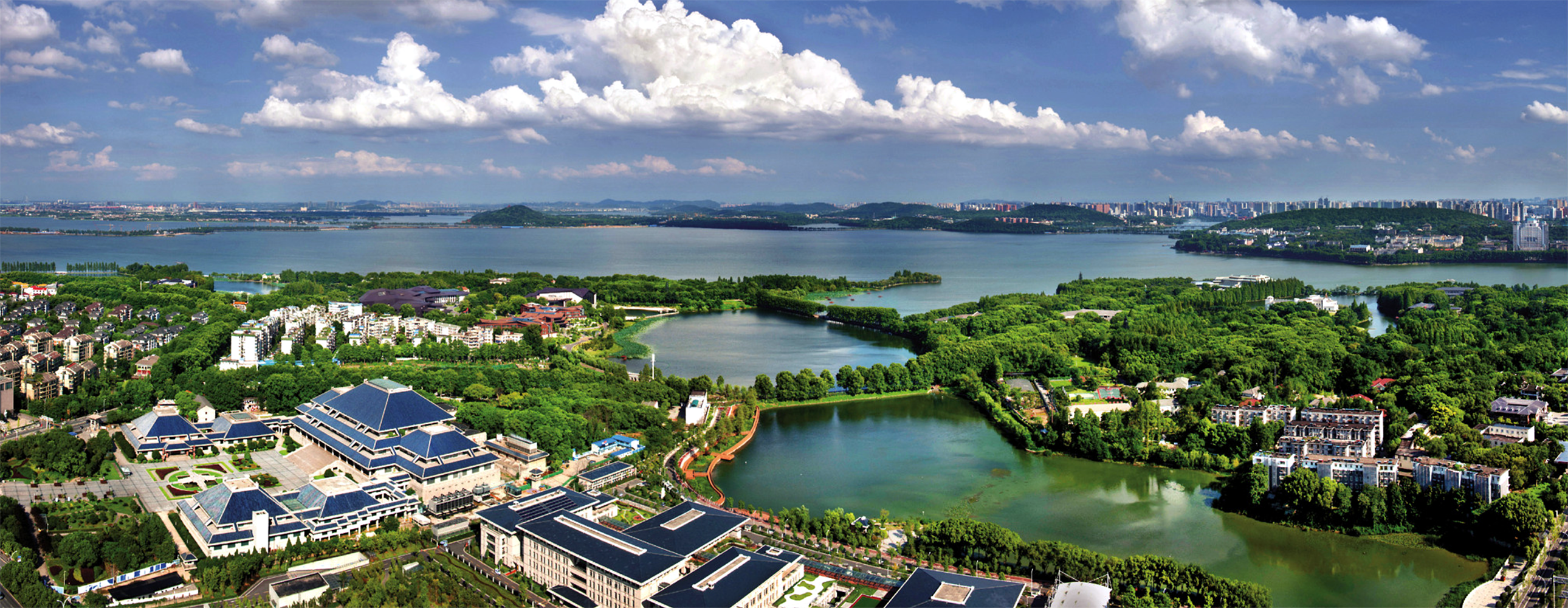 East lake. Ухань озера. Восточное озеро Ухань. Восточное озеро Дунху. Why visit Wuhan's Lakes?.