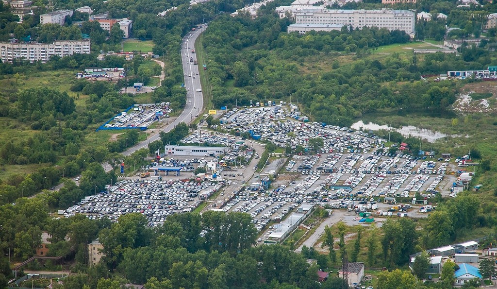 Продам хабаровску. Хабаровск Южный микрорайон авторынок. Авторынок на монтажной. Рынок на монтажной. Авторынок Хабаровск на монтажной.