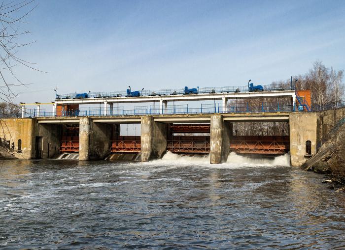 Поселок плотина. Вельский район поселок комсомольский. Поселок плотина. Гэс пороги сатка. Коттеджный поселок плотина иваново.