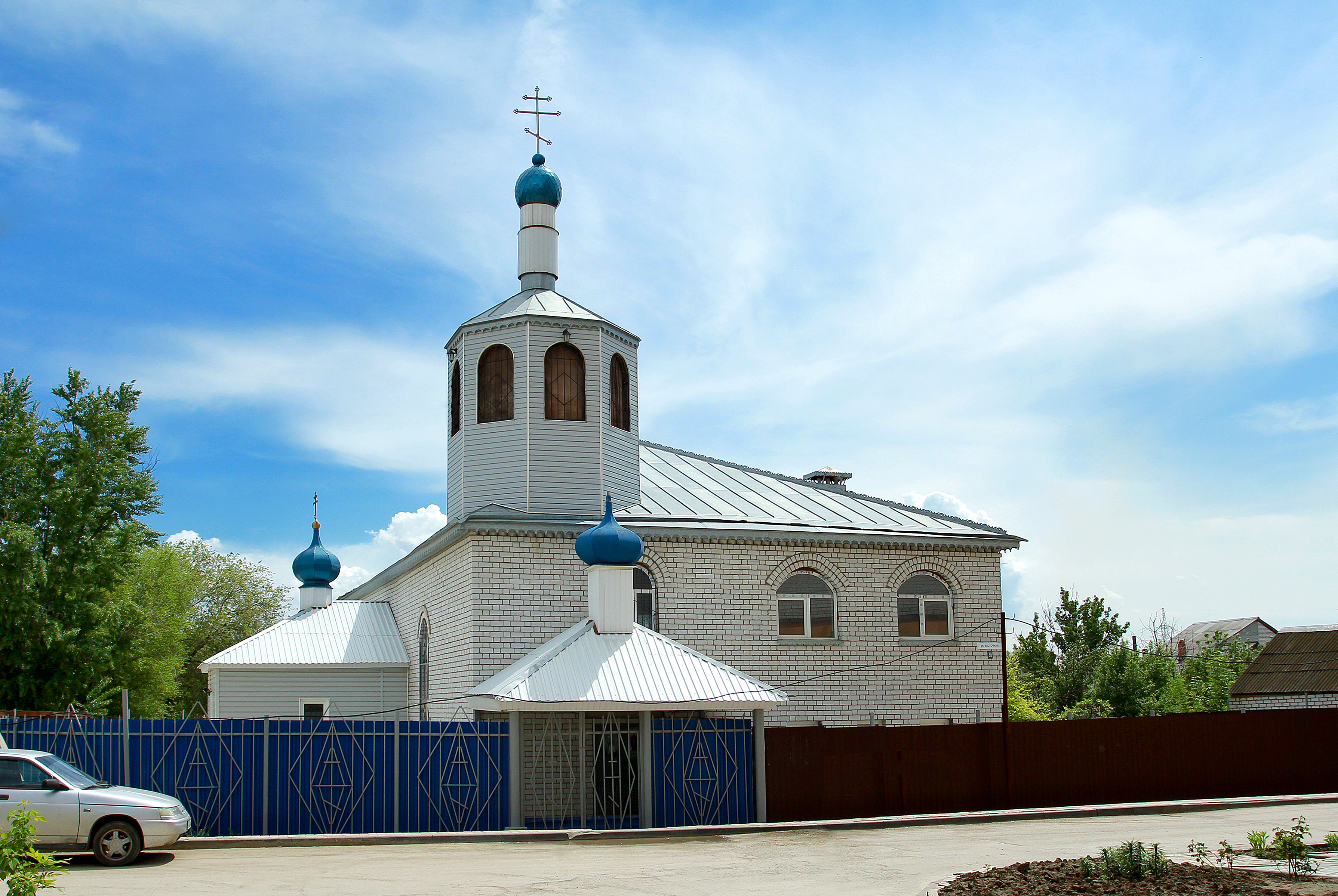 Квартира краснослободск волгоградская область. Церковь Краснослободск Волгоградская область. Город Краснослободск Волгоградская область храм. Православный храм Спиридона Тримифунтского. Храм святителя Спиридона Тримифунтского, г. Кемерово.