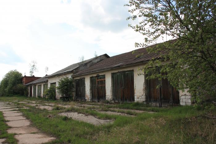 Поселок гаражи. Учхоз Гатчинский район военный городок. Учхоз Александрово. Посёлок Учхоза «Пригородный». Новый Учхоз военный городок.