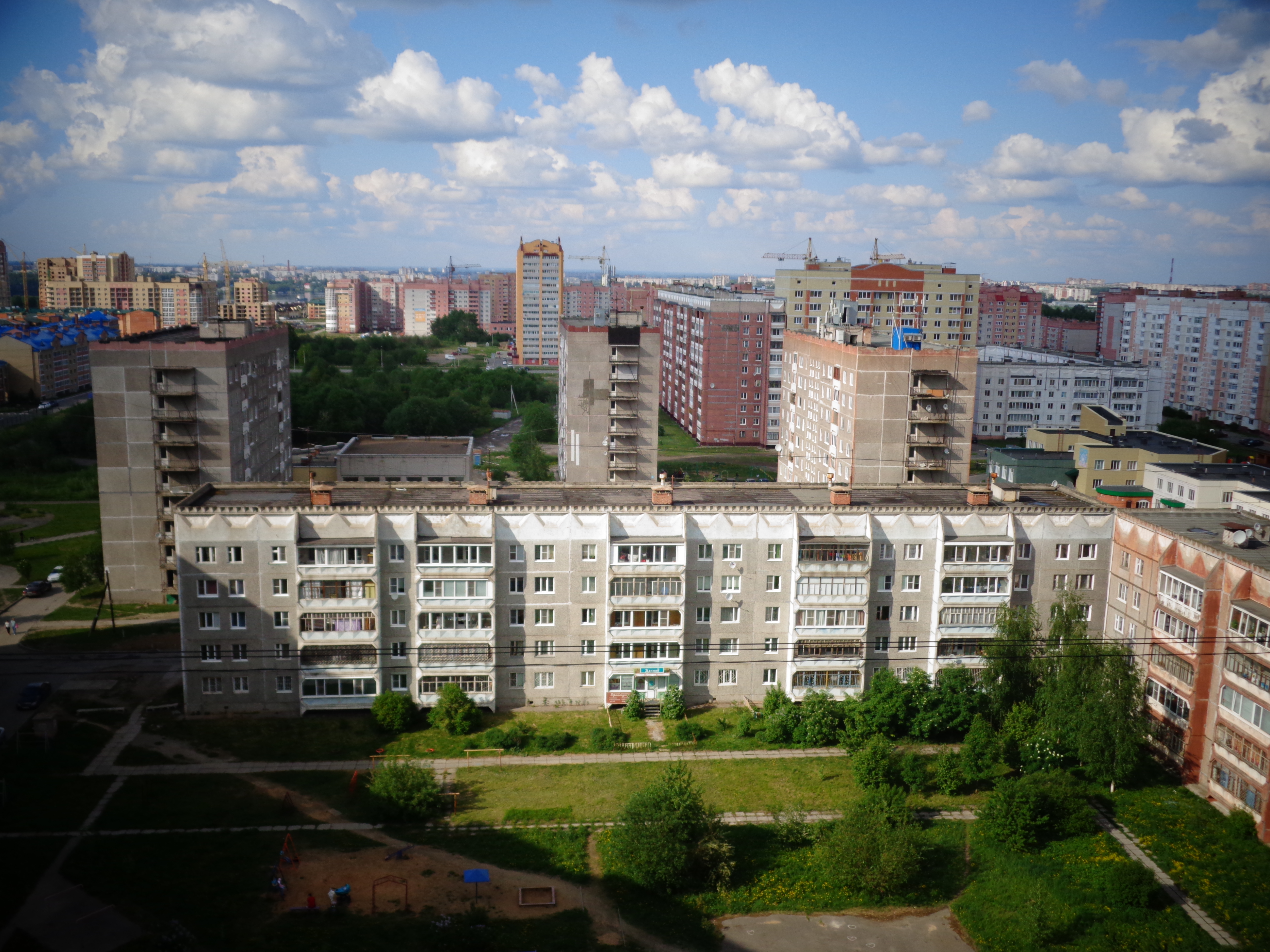 Шекснинский проспект 30. Шекснинский 47 череповец. Шекснинский 47 череповец. Шекснинский 32 череповец. Шекснинский 27 череповец панорама.