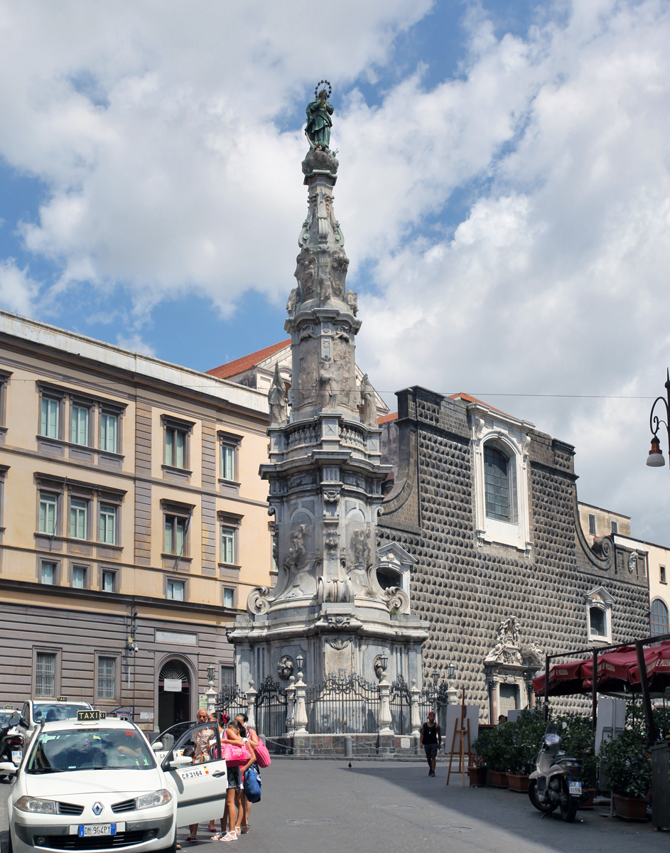 Piazza Del Gesù Nuovo - Napoli