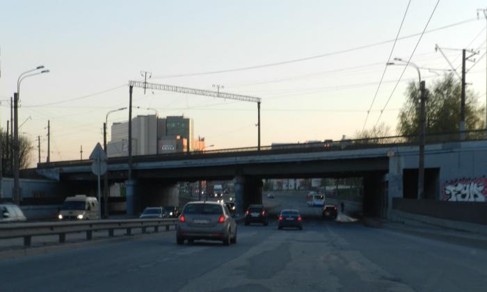 кушелевская дорога виадук. высота под мостом. путепровод заневский.