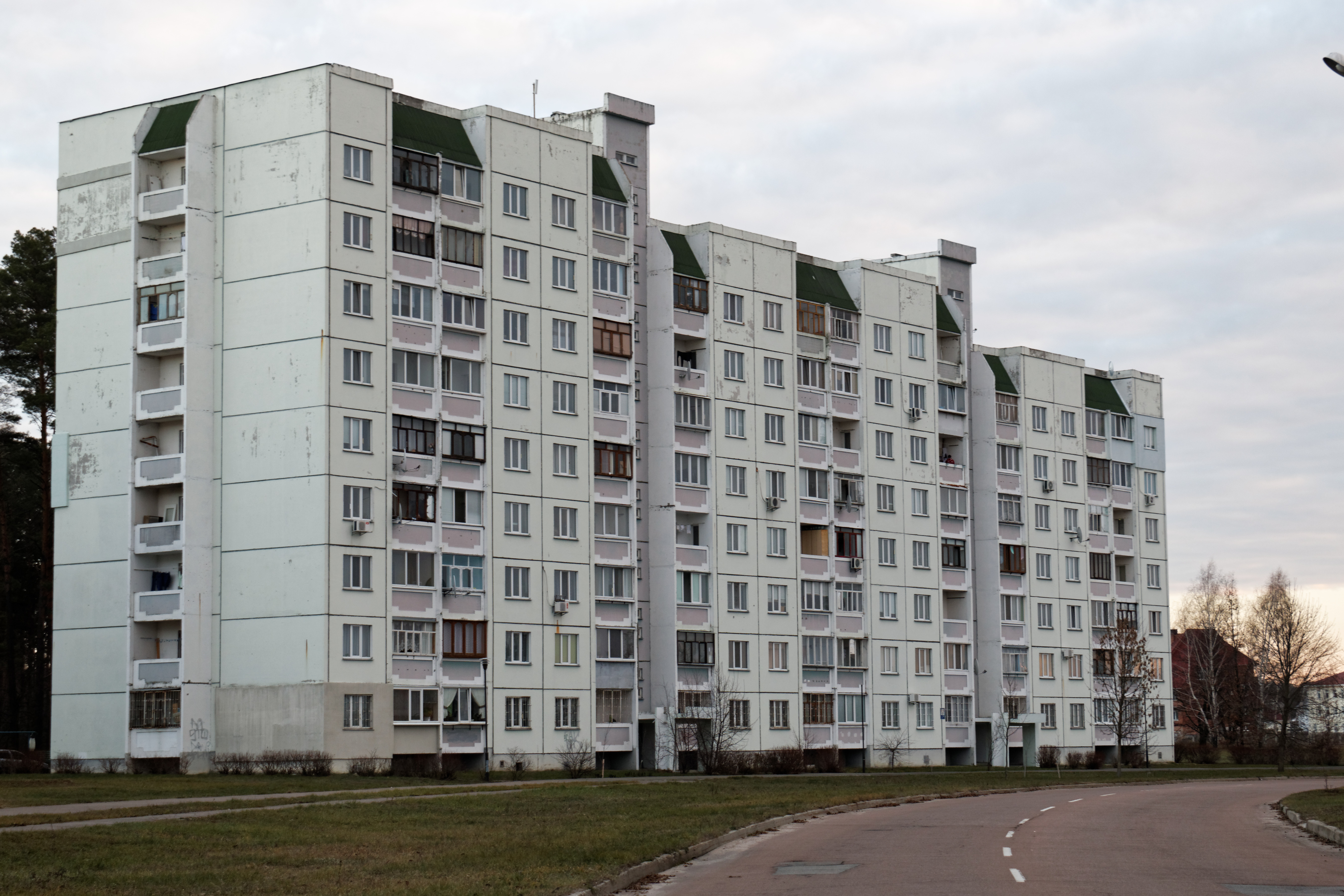 1 жилой. Славутич Таллинский квартал. Славутич Белгородский квартал. Славутич Печерский квартал. Славутич Невский квартал.