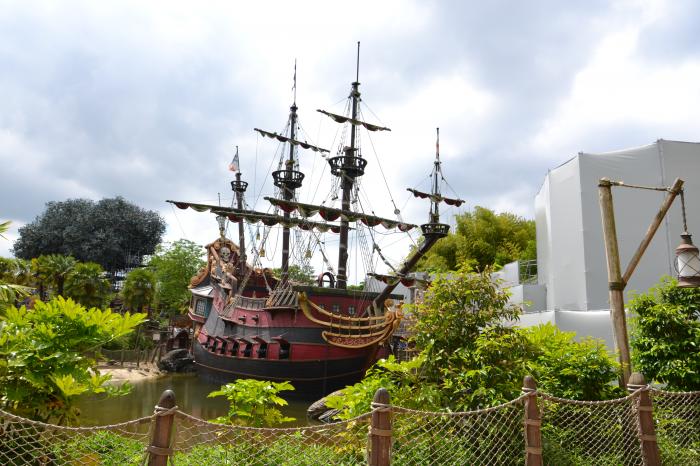 Captain Hook's Pirate Ship - Marne-la-Vallee