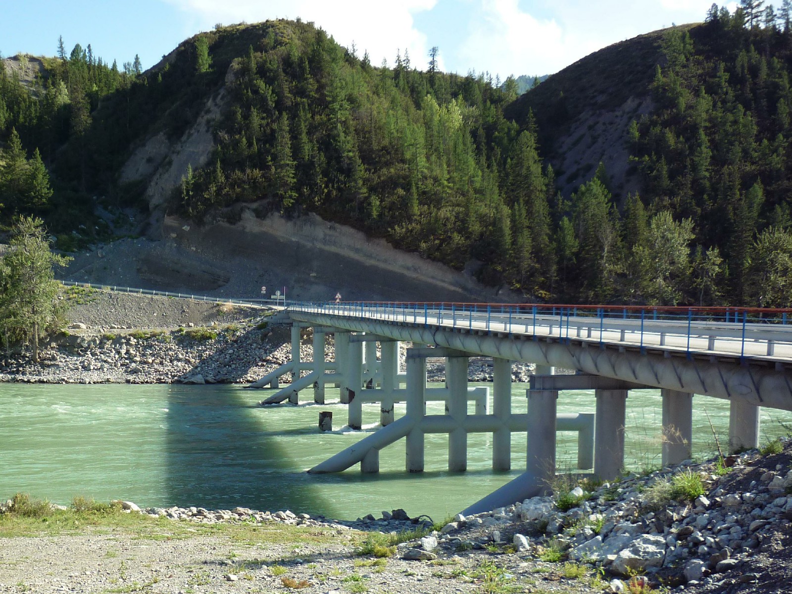 Мост бирюзовая Катунь горный Алтай