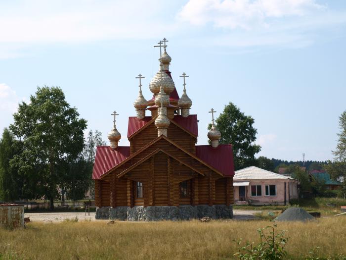 Село мариинск свердловская область. Храм города Мариинска. Мариинск Свердловская область Церковь. Мариинск Ревда храм. Мариинск Церковь Николая Чудотворца.