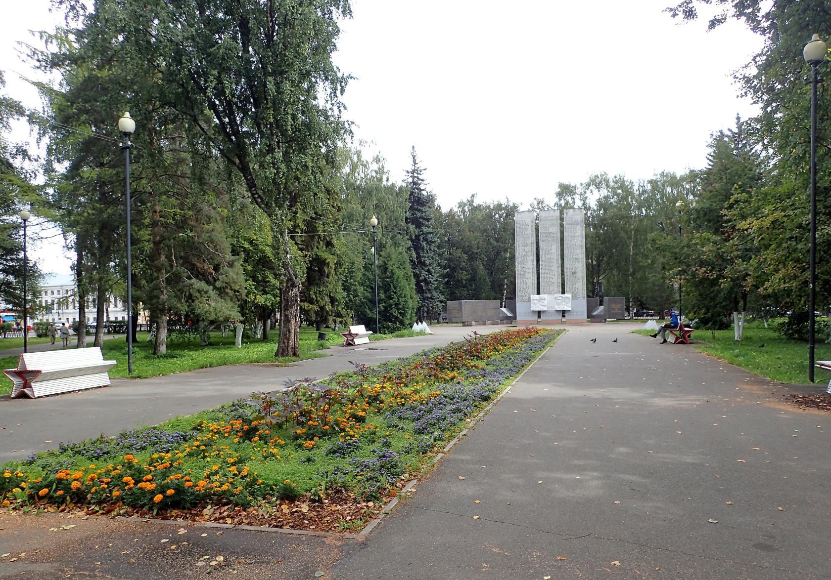 Аллея вологда. Аллея на проспекте Победы Вологда. Аллея на Северной в Вологде. Аллея цветов в Вологде.