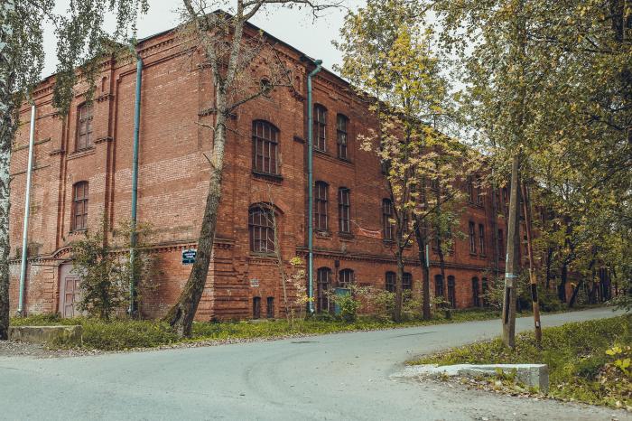 Петергоф суворовский. Суворовский городок в Петергофе. Петергоф Суворовский городок 1 а. Школа 179 Петергоф. Петродворец, Суворовский городок, колледж.