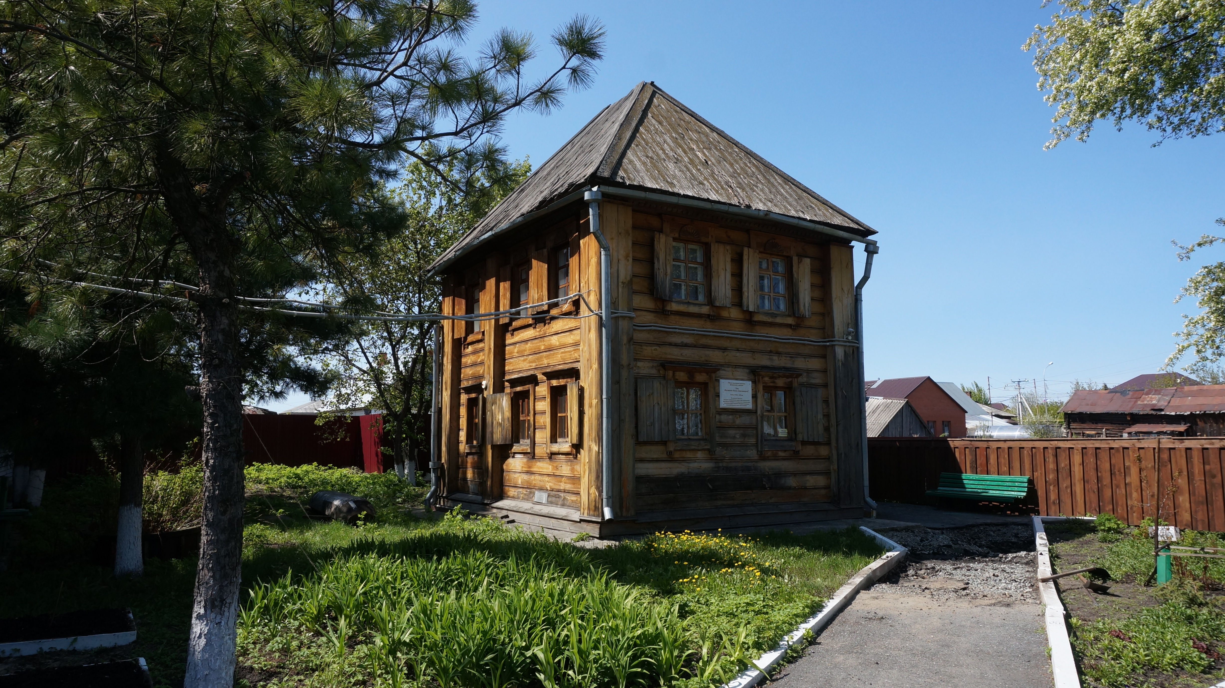 Старый ялуторовск. Ялуторовск музей Декабристов. Дом Якушкина в Ялуторовске. Якушкин в Ялуторовске. Дом Декабристов Ялуторовск