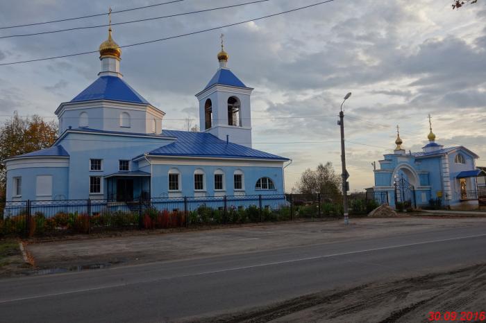 Хвастовичи калужская область. Хвастовичи храм Успения Пресвятой Богородицы. Хвастовичи Церковь. Г Хвастовичи Калужская область. Хвастовичи село красное.