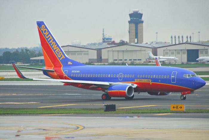 PHL Control Tower and Air Traffic Control Center