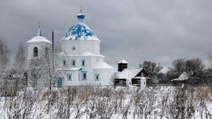 базилика нотр-дам-де-ла-гард (г. церковь в холме новгородской области. храм в городе холм. храм тихвинской иконы божией матери холм. город владимир на клязьме.