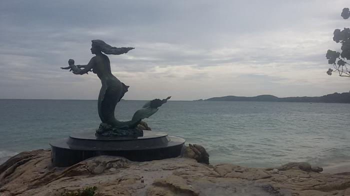 Памятник русалке в Крыму Мисхор