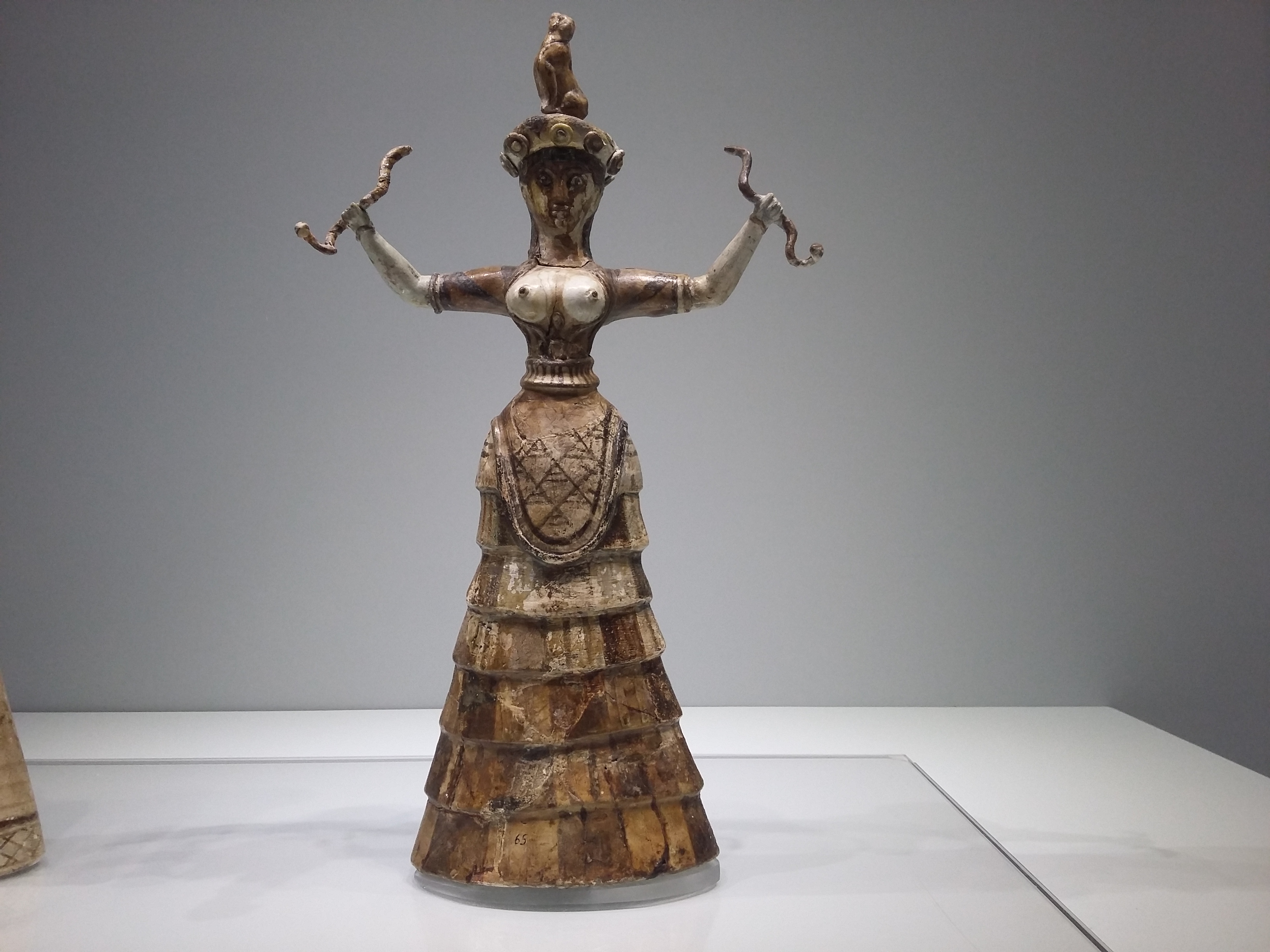 Minoan snake goddess figurines - City of Heraklion