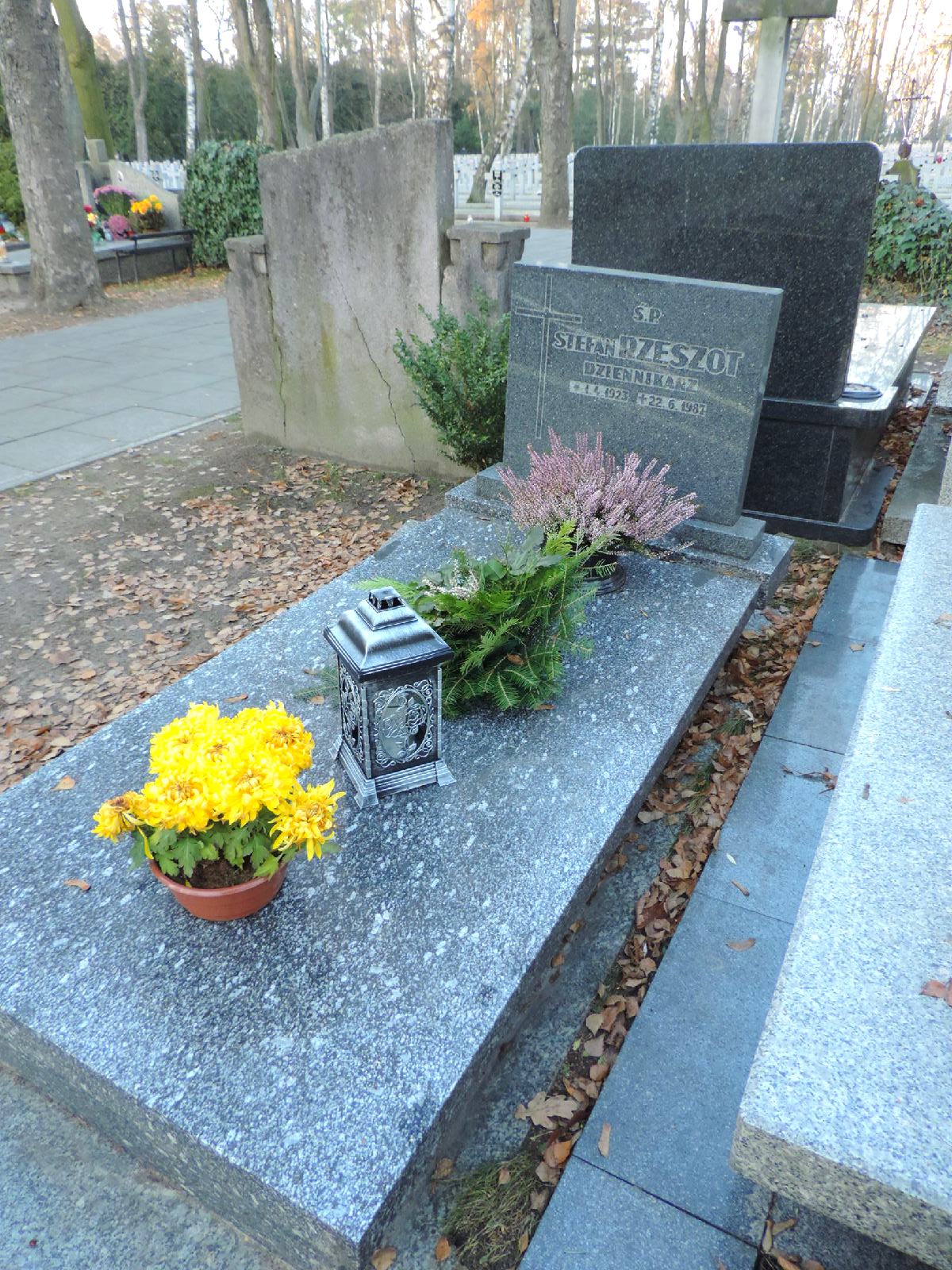 The tomb of Stefan Rzeszot - Warsaw