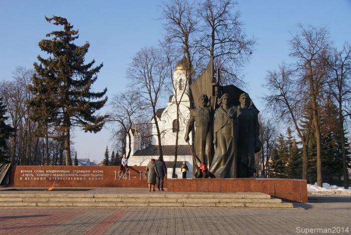 Владимир площадь победы