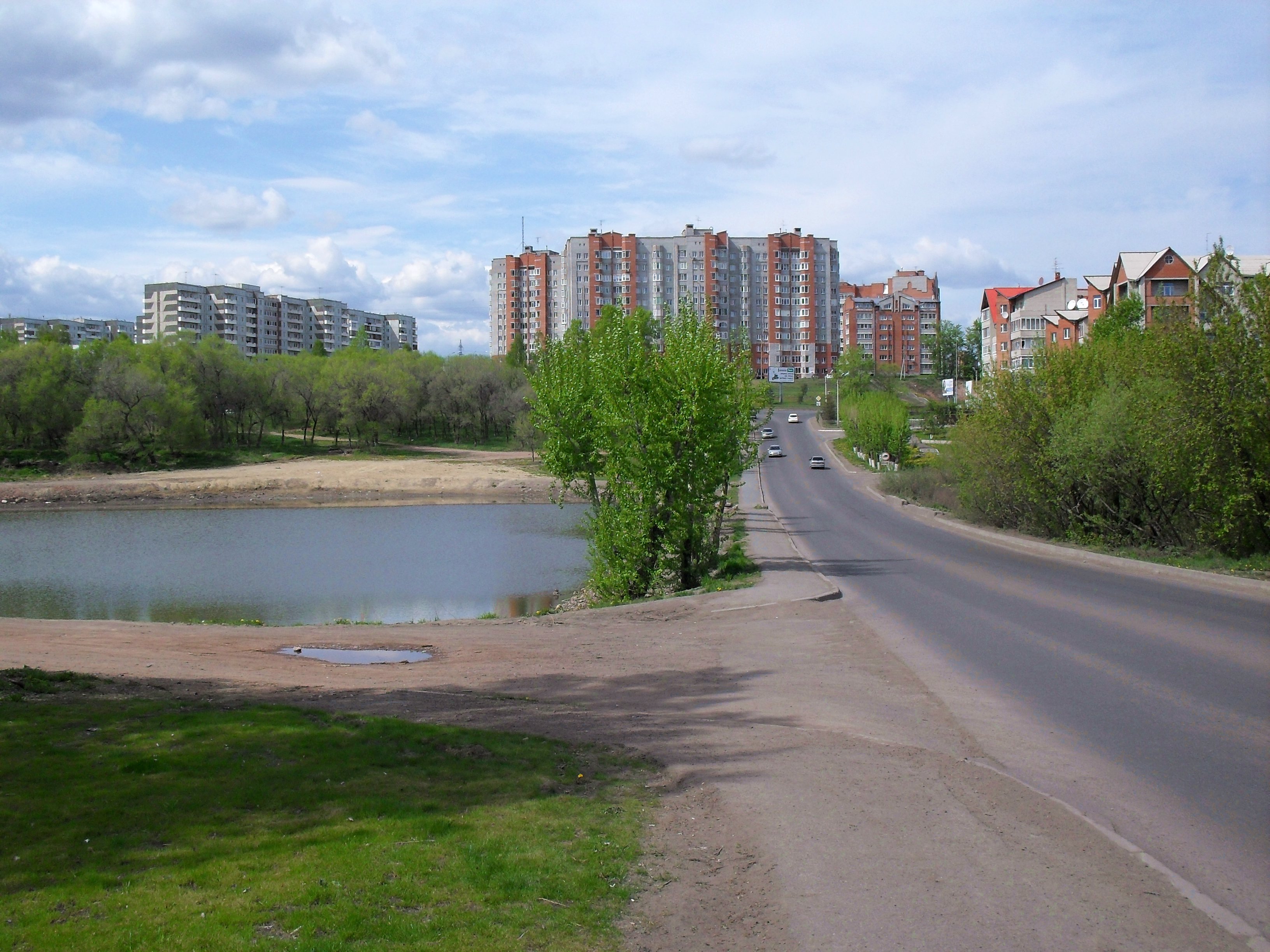 Серебряный красноярск. Ручей серебряный Красноярск. Пруд серебряный Красноярск. Озеро в Ветлужанке Красноярск. Озеро на Вильского Красноярск.