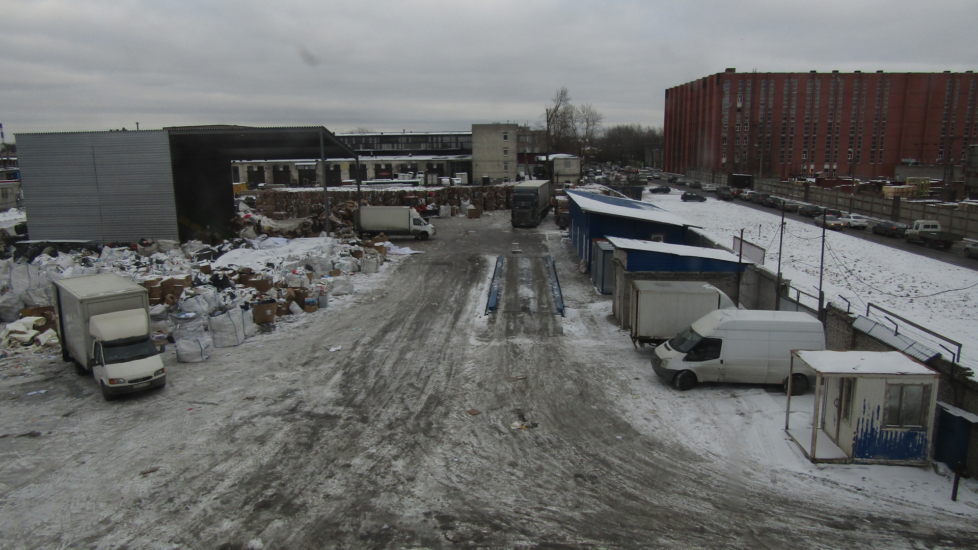 склад макулатуры. мс-6б макулатура. юви макулатура. прием макулатуры. юви макулатура спб.