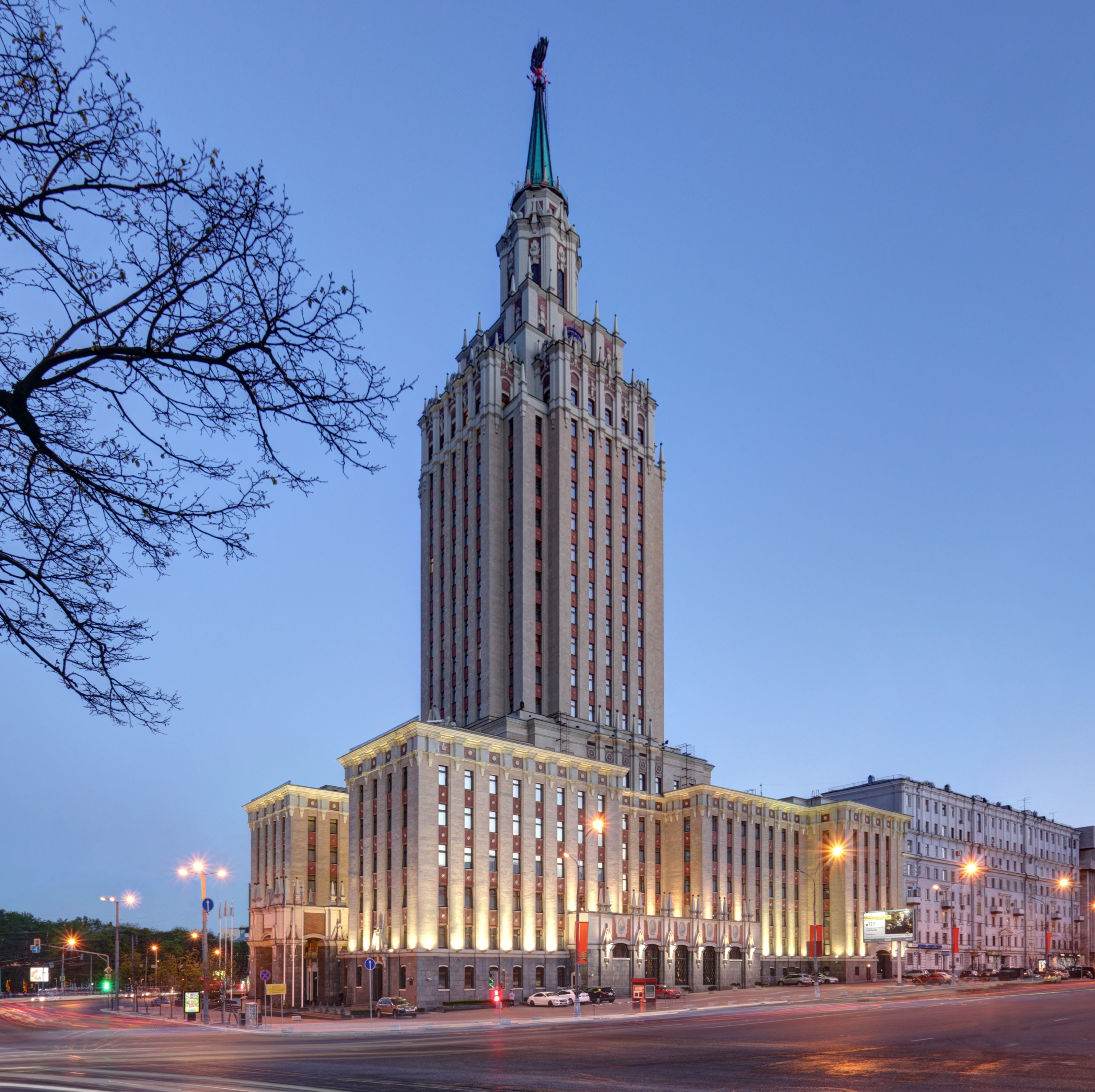 Гостиница ленинградская москва фото