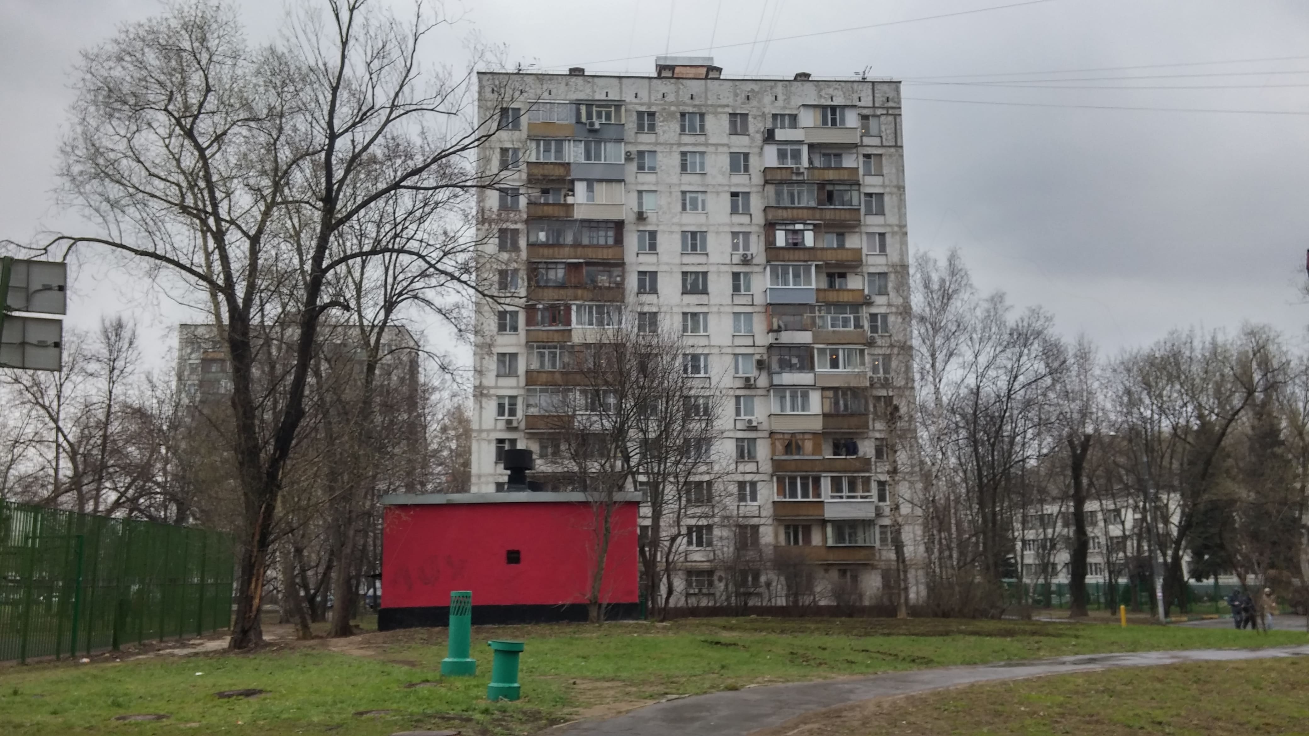 В двенадцатиэтажном доме несколько. Ул Хлобыстова 12к2. Хлобыстова 10к2. Москва, улица Хлобыстова, 10к1. Хлобыстова д 10к 2.