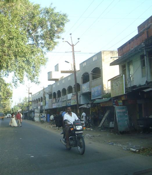 Saravana Stores Complex Kurumbur - Kurumbur