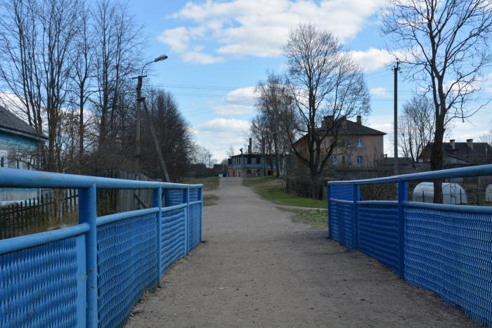 Рп5 гдов. Гдов мост. Заборы в Гдове. Гдов фото города. Банный мост в Гдове.