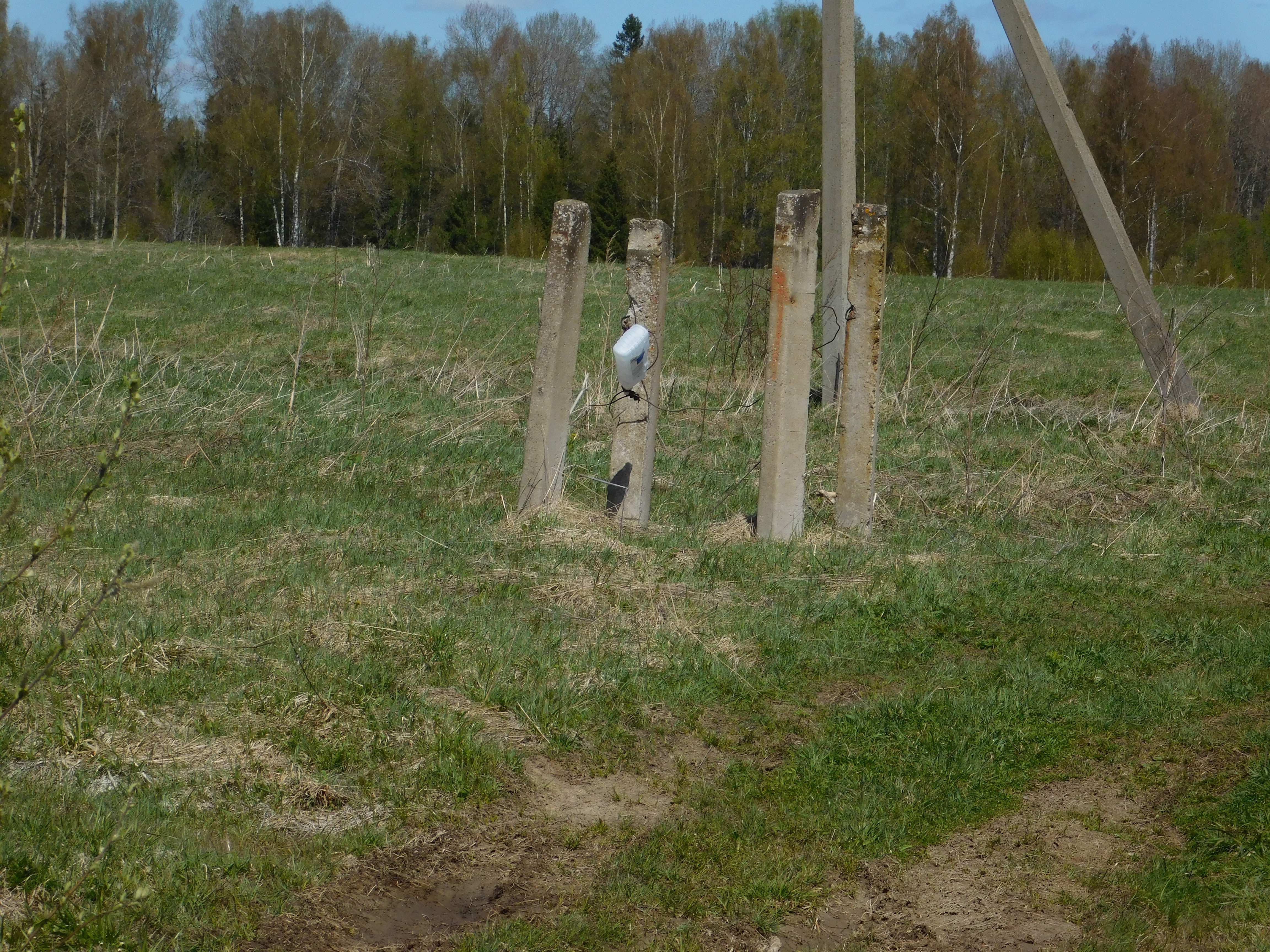 4 столба. Четыре столба. Столбы РЖД. Устаревший столб. 4 Столба Патман.