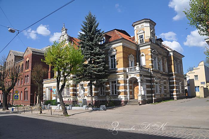 Черняховск школы. Город Черняховск улица Черняховского. Музыкальная школа Черняховск. Черняховск Калининградской области музыкальная школа. Муз. Школа в Черняховске.