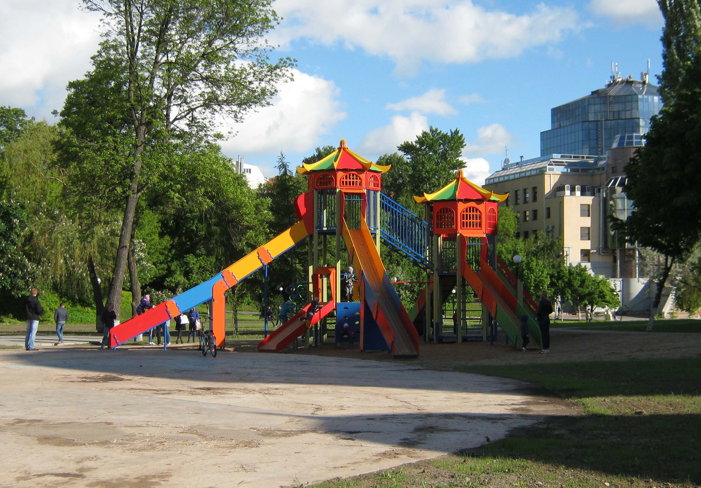 Рязань детский. Старый город Рязань детская площадка. Лесопарк детская площадка Рязань. Соборная площадь Рязань детская площадка. Детская площадка Рязань на Ленина.