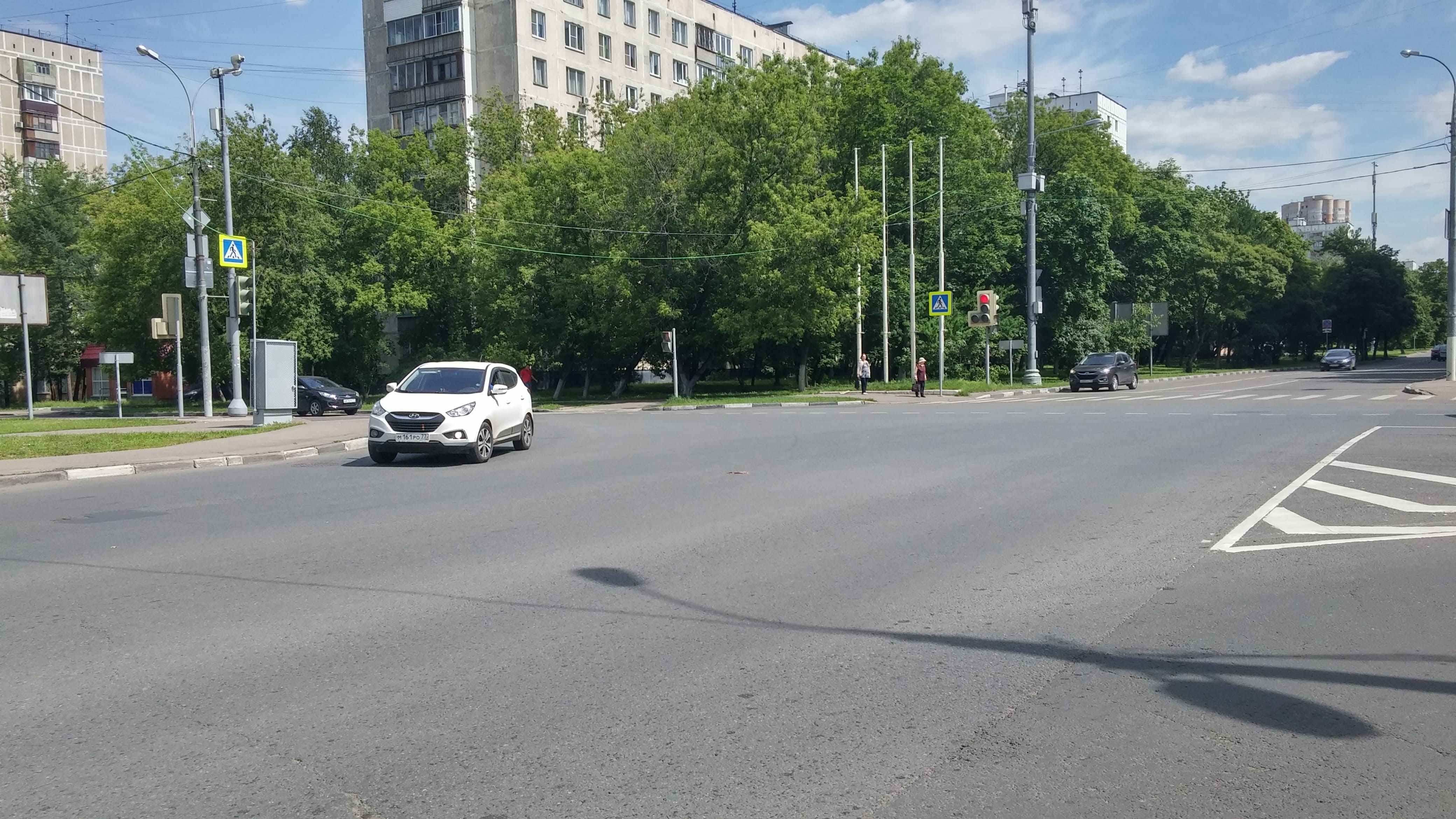 Перекресток ул. Бульвар Полетаева Миасс. Перекресток улиц Москва. Зеленодольская 40 перекресток.