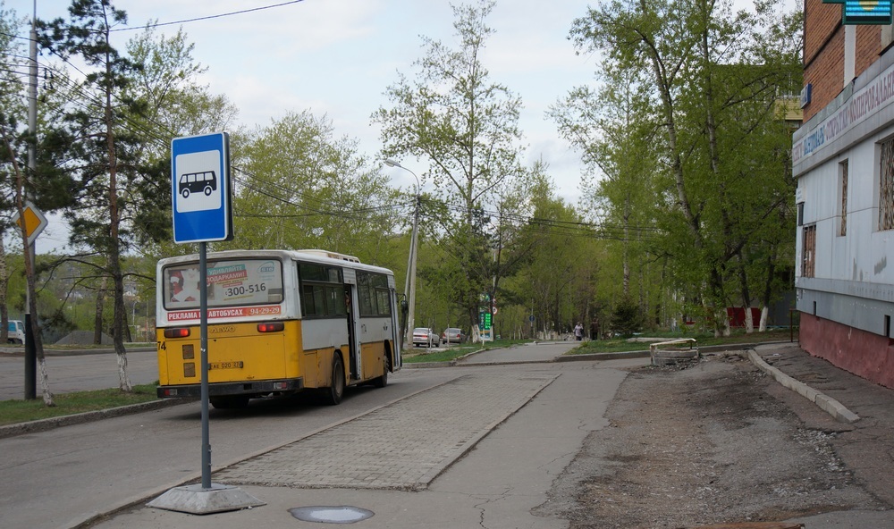 Остановки 42. Остановка 1 микрорайон Хабаровск. Автовокзал Хабаровск остановка. Остановка профессора Даниловского Хабаровск. Остановка Спутник Хабаровск.