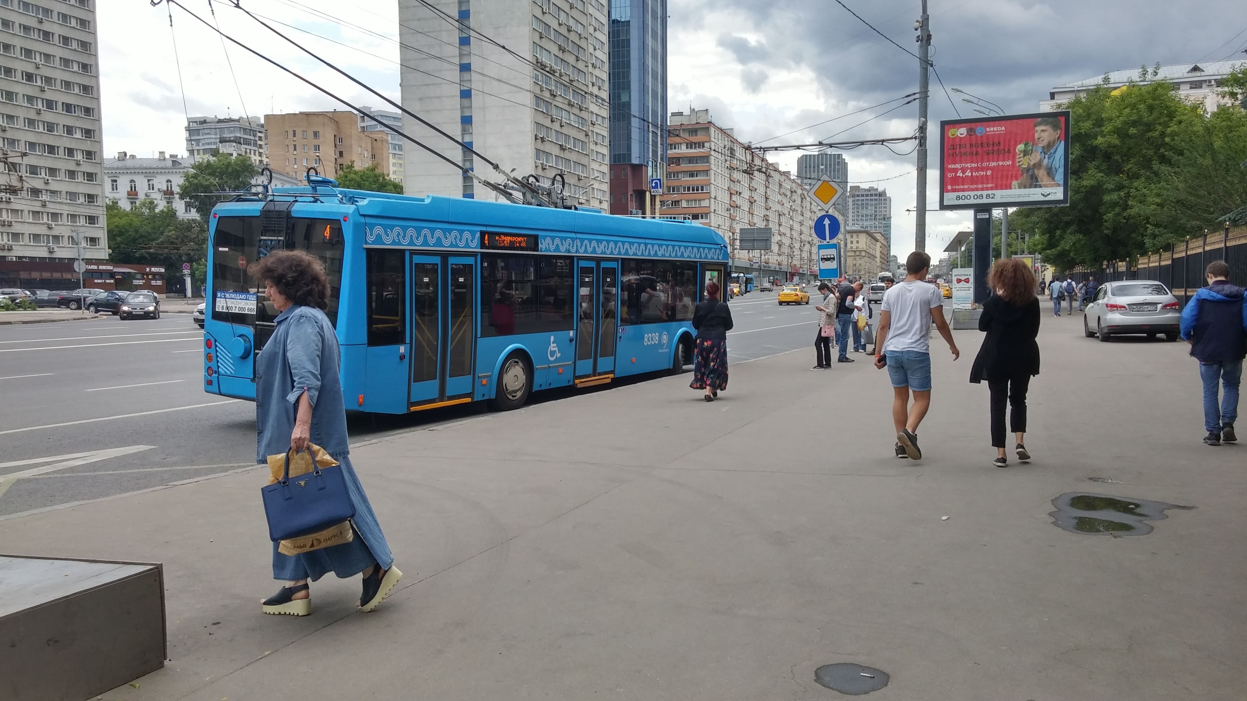 остановки общественного транспорта в москве