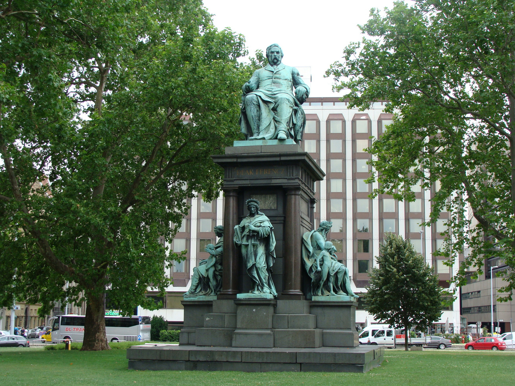 Statue of Ferenc Deák - Budapest