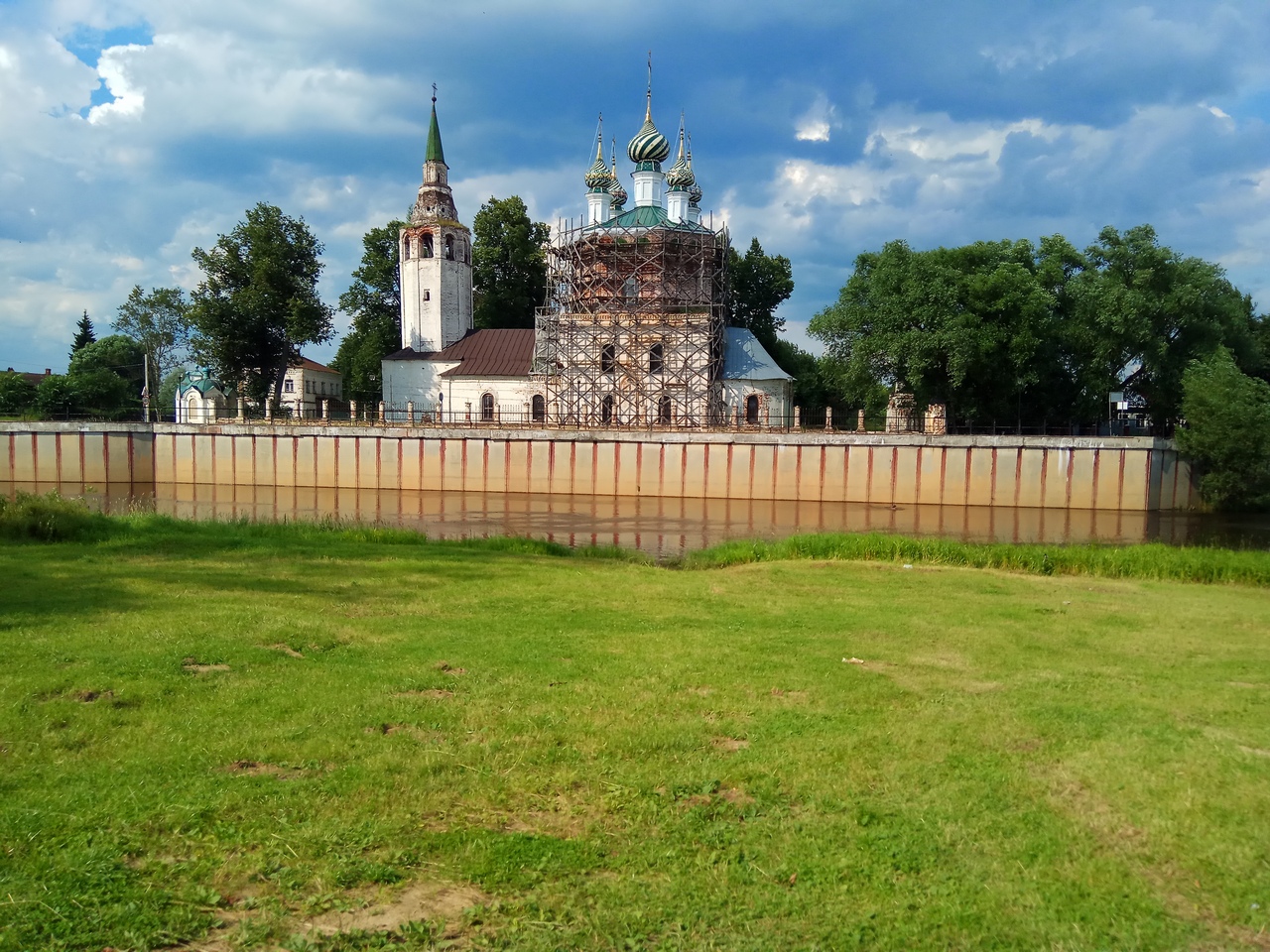 Холуй Ивановская область храм