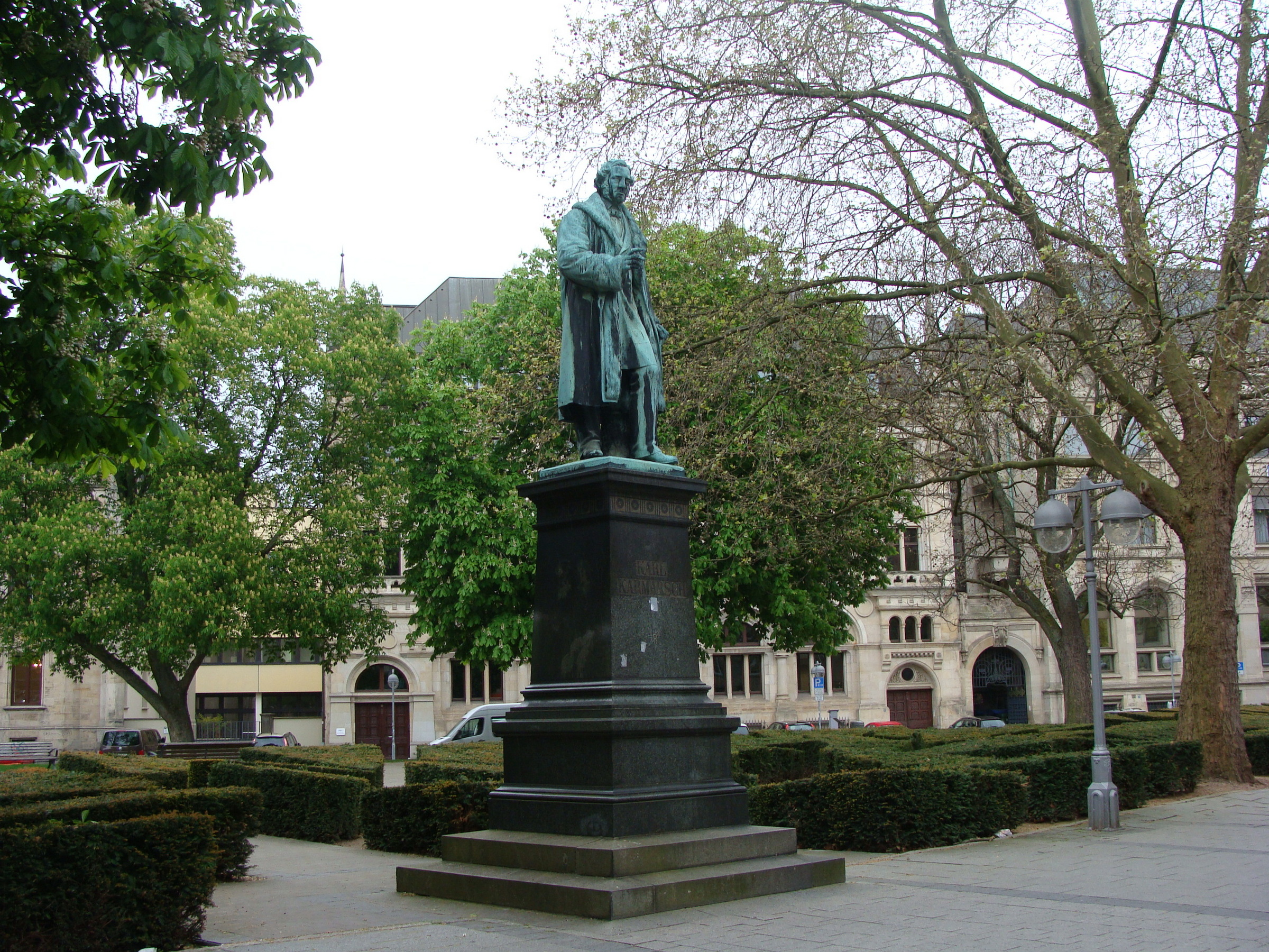 Karl Karmarsch Statue - Hanover