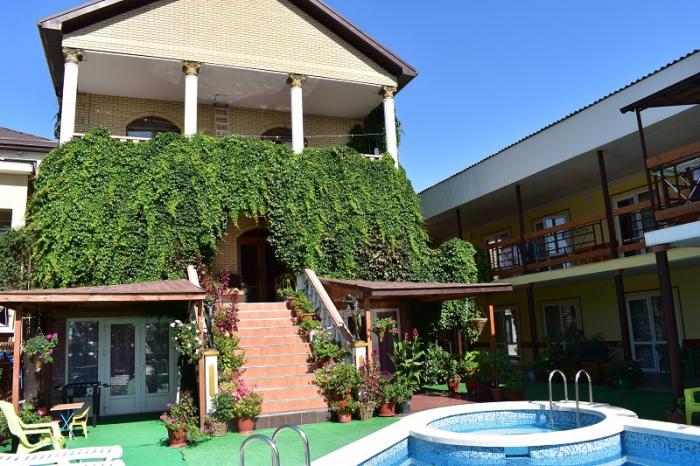 особняк дона корлеоне на лонг-айленде. вилла куллинан марбелья. вилла в испании стиль модерн. архитектура испании вилла. дом витый.