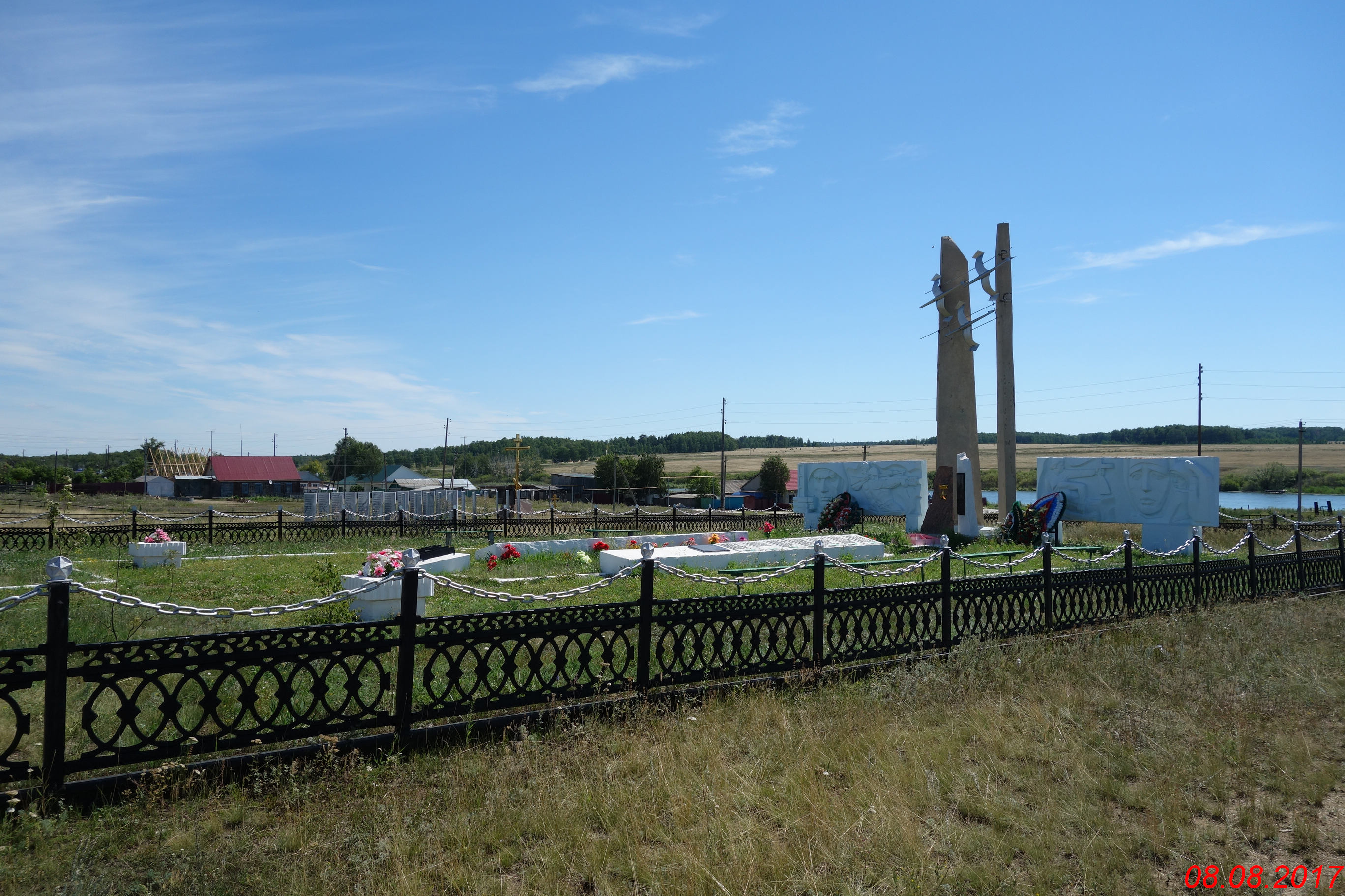 Поселок варшавка челябинская область. Памятник Еленинка.