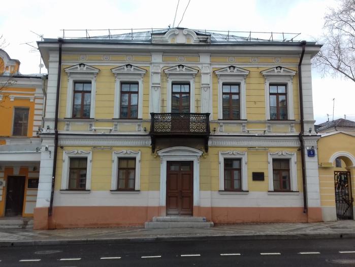 Тема городской усадьбы. Флигель городской усадьбы. Городская усадьба Суровщикова.