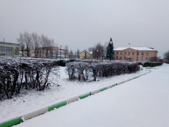 Тоншаево. Тоншаево площадь мира. Тоншаево Нижегородская область площадь. Площадь м группа Тоншаево. Фото цент.площади п.Тоньшаево.