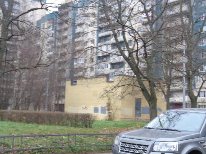 трансформаторная подстанция (тп) на парковке. бухарестская 43 к 2. проспект сизова 34/18. тп санкт петербурга. тп в санкт петербурге.