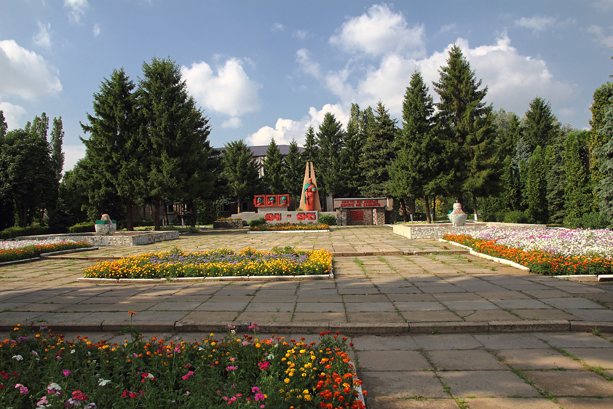 Села дубового. Село Дубовое Петровский район. Село Дубовое Тамбовская область Петровский район. Петровское (Петровский район, Тамбовская область). Дубовое Тамбовская область Петровский район храм.