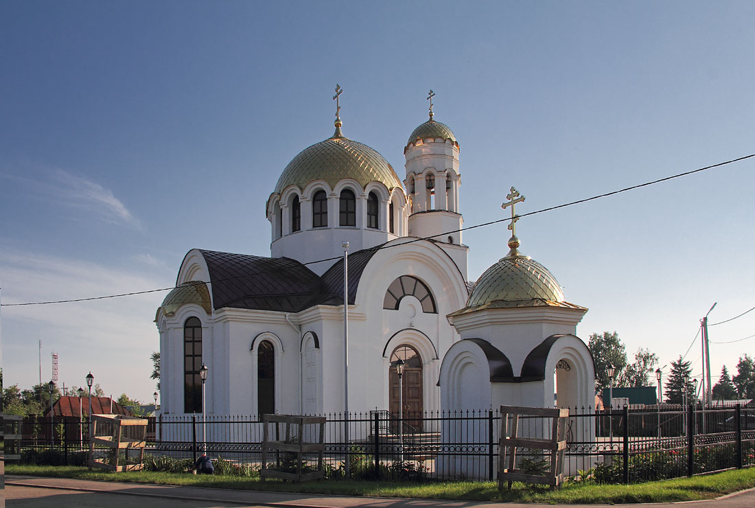 Кротовка самарская область. Храм Успения Пресвятой Богородицы Кротовка. Храм в Кротовке Самарской области. Село Кротовка Самарская область. Часовня в Кротовка Самарская область.