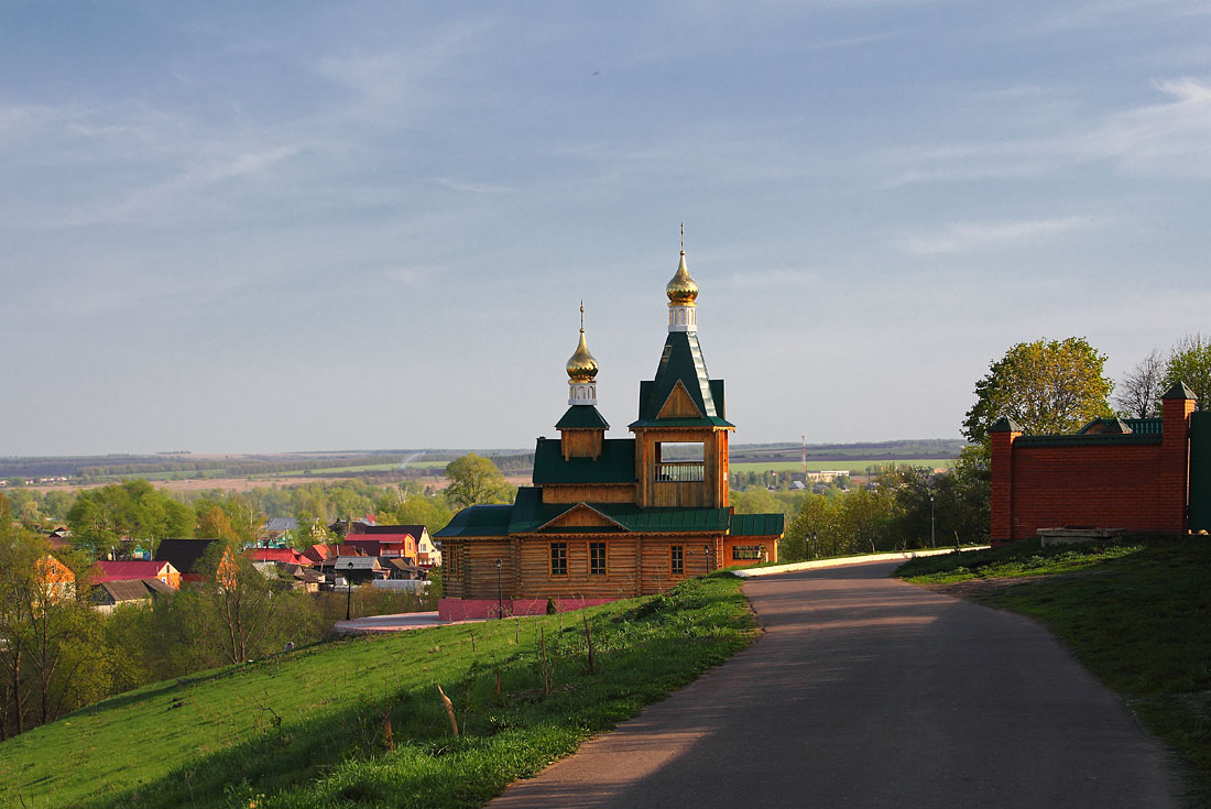 Иоанно богословский мужской монастырь саранск. Макаровский Иоанно-Богословский монастырь. Иоанно-Богословский монастырь Саранск. Макаровский мужской монастырь. Макаровка Мордовия монастырь.